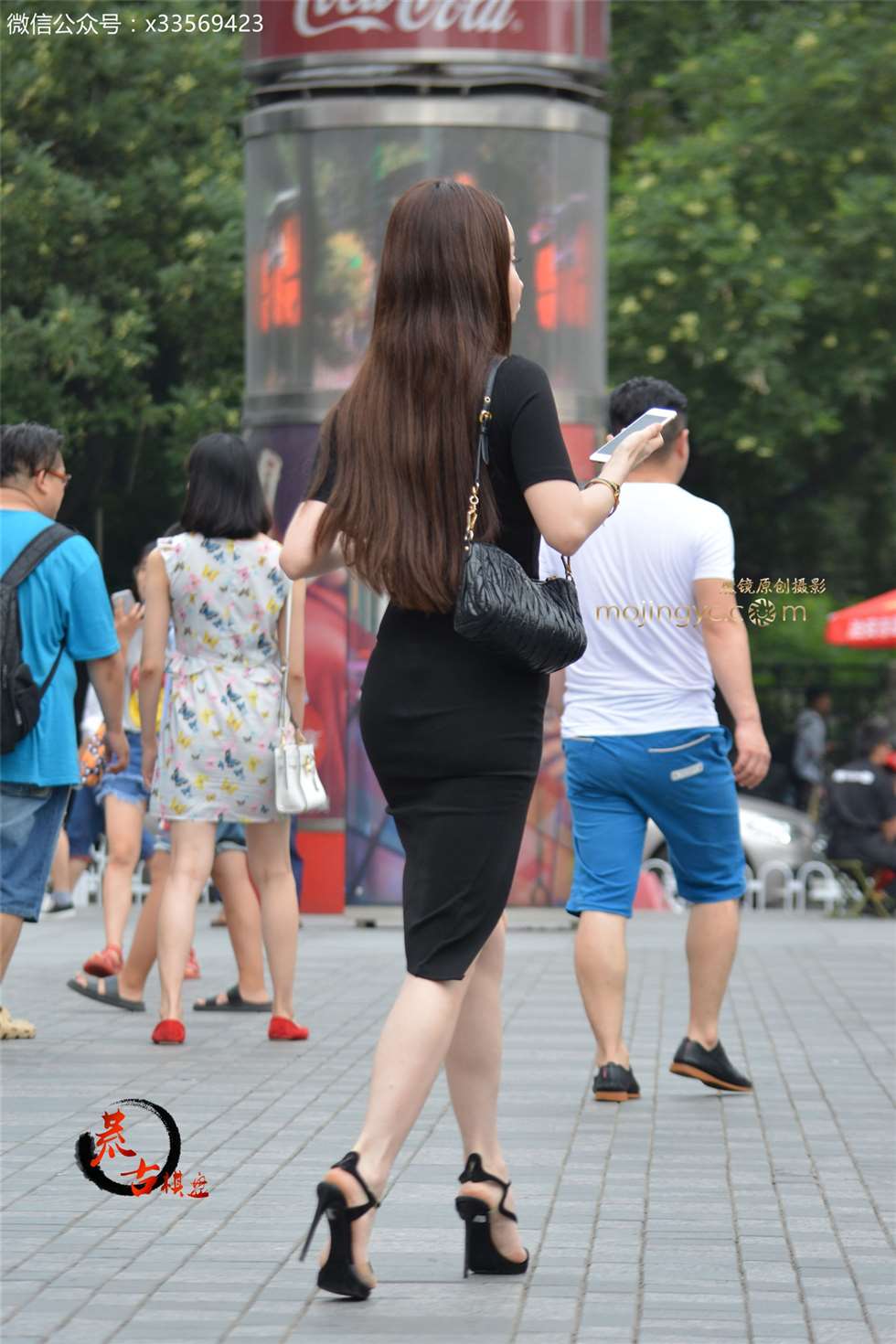 图片[5]-17-1-24细高跟凉鞋，紧身开叉裙-街拍流行馆