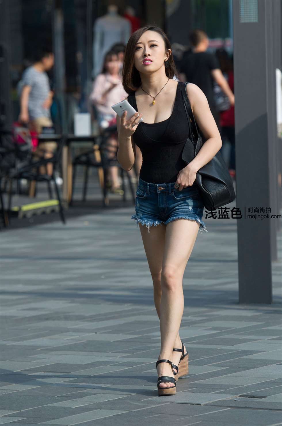 图片[4]-黑背心 小乳沟（21p）-街拍流行馆