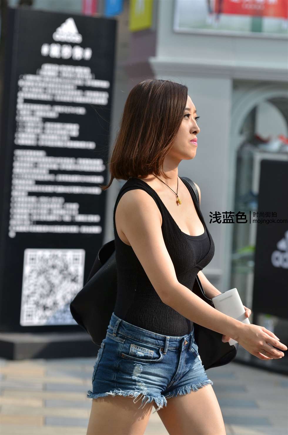 图片[2]-黑背心 小乳沟（21p）-街拍流行馆
