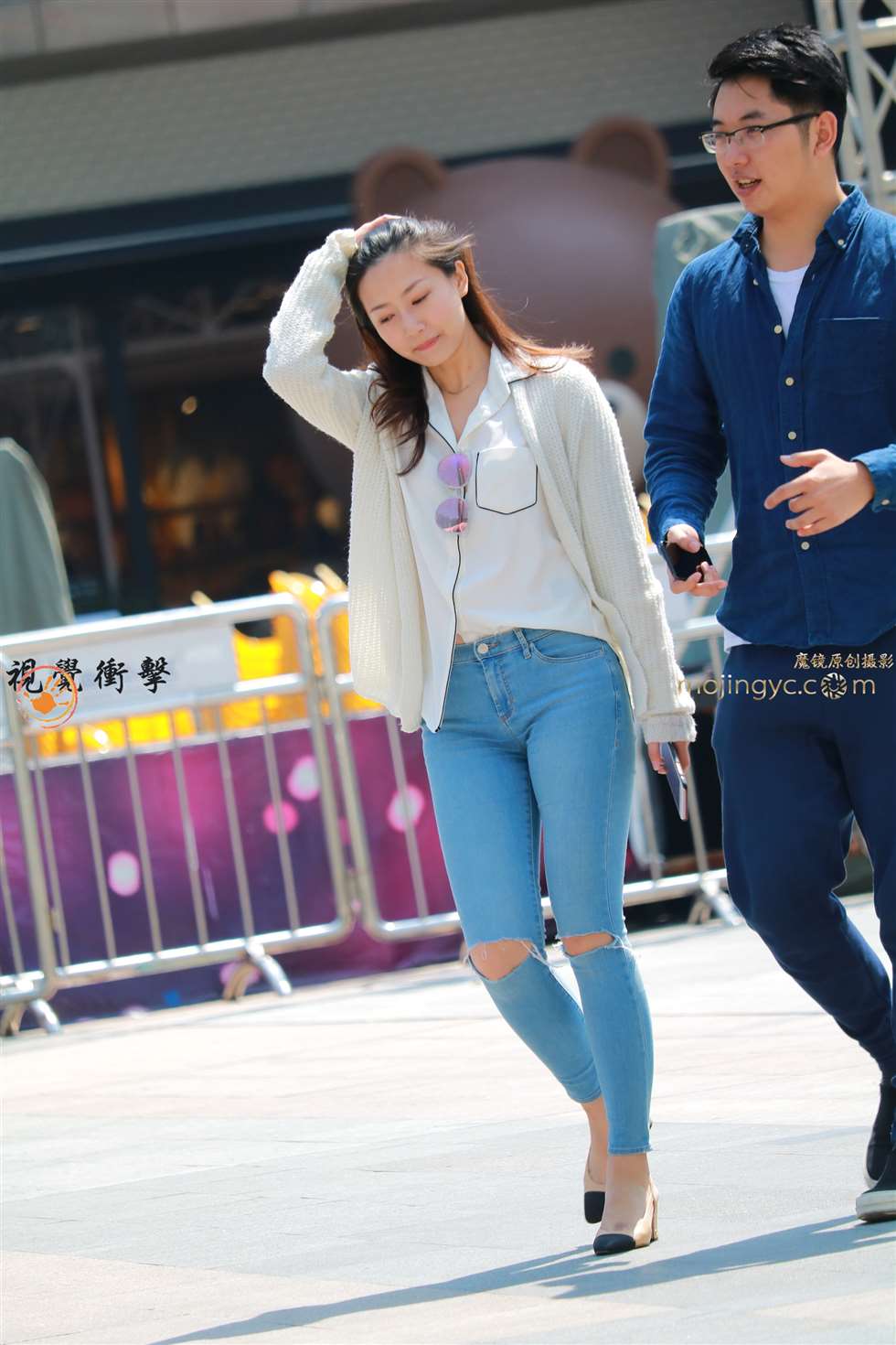 图片[1]-靓丽美女 紧身牛仔裤 【14p-街拍流行馆