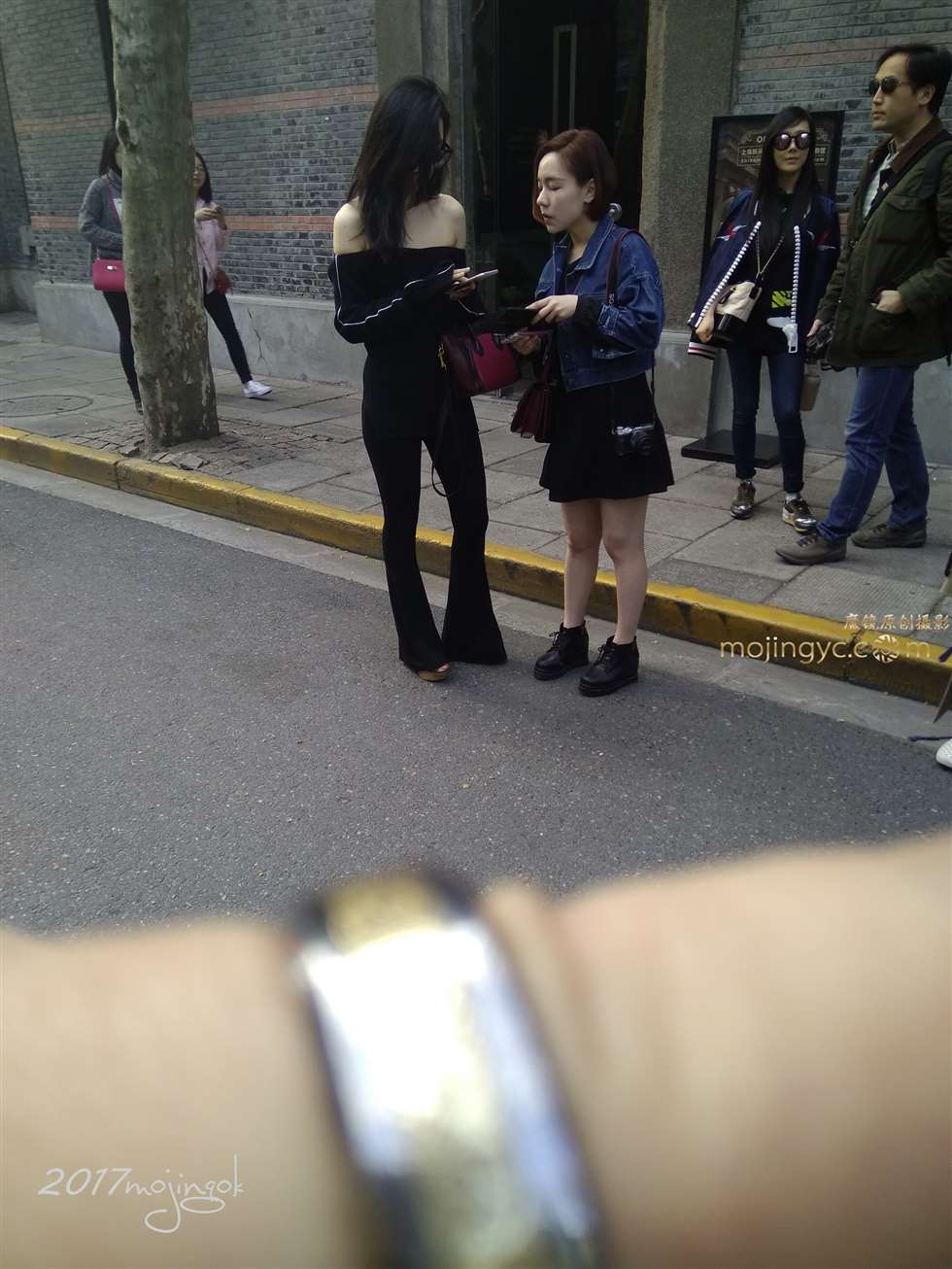 图片[2]-咔喳赛9 气质少妇 助推魔镜 （14p）-街拍流行馆