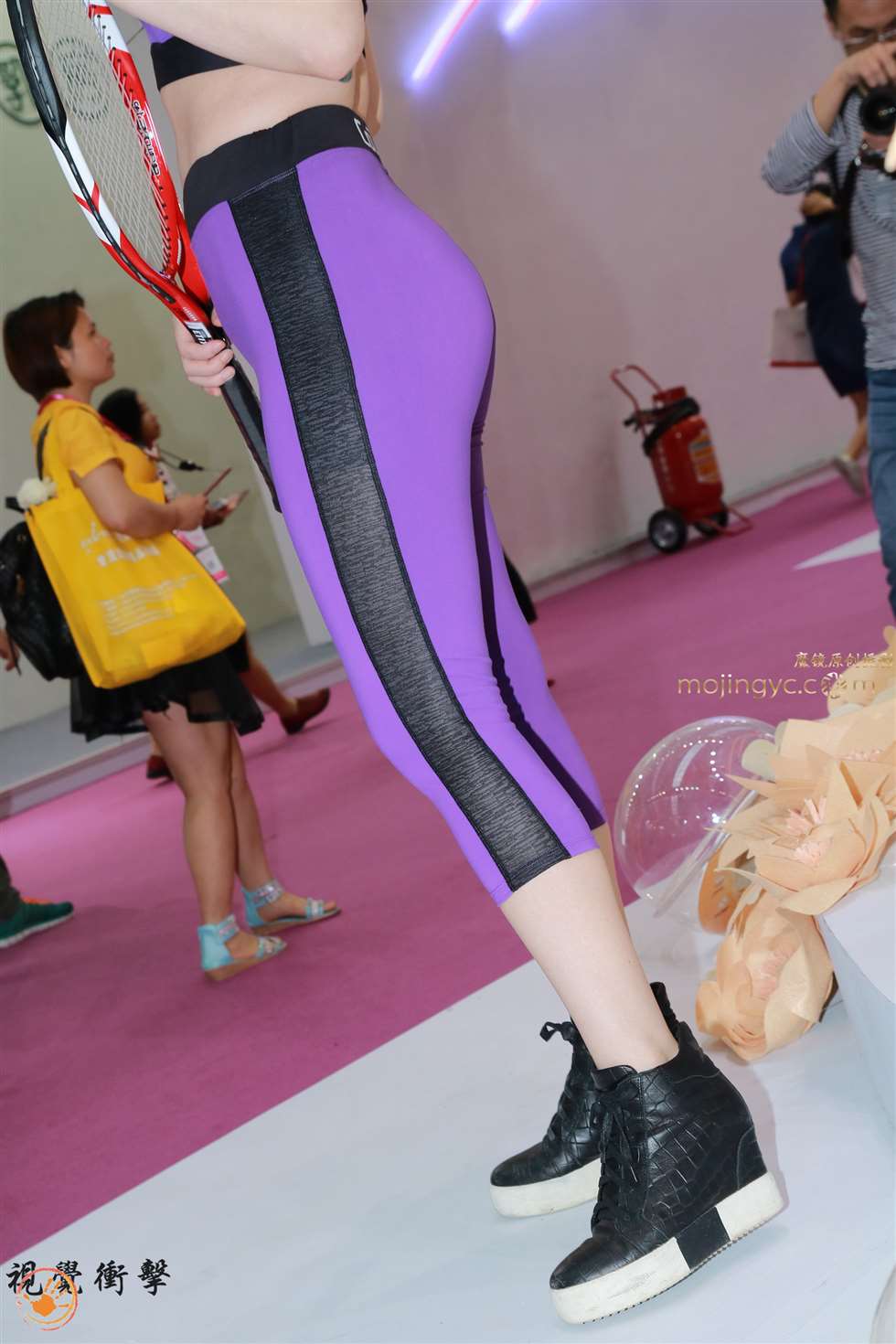 图片[2]-超美女模特 的运动服展示-街拍流行馆
