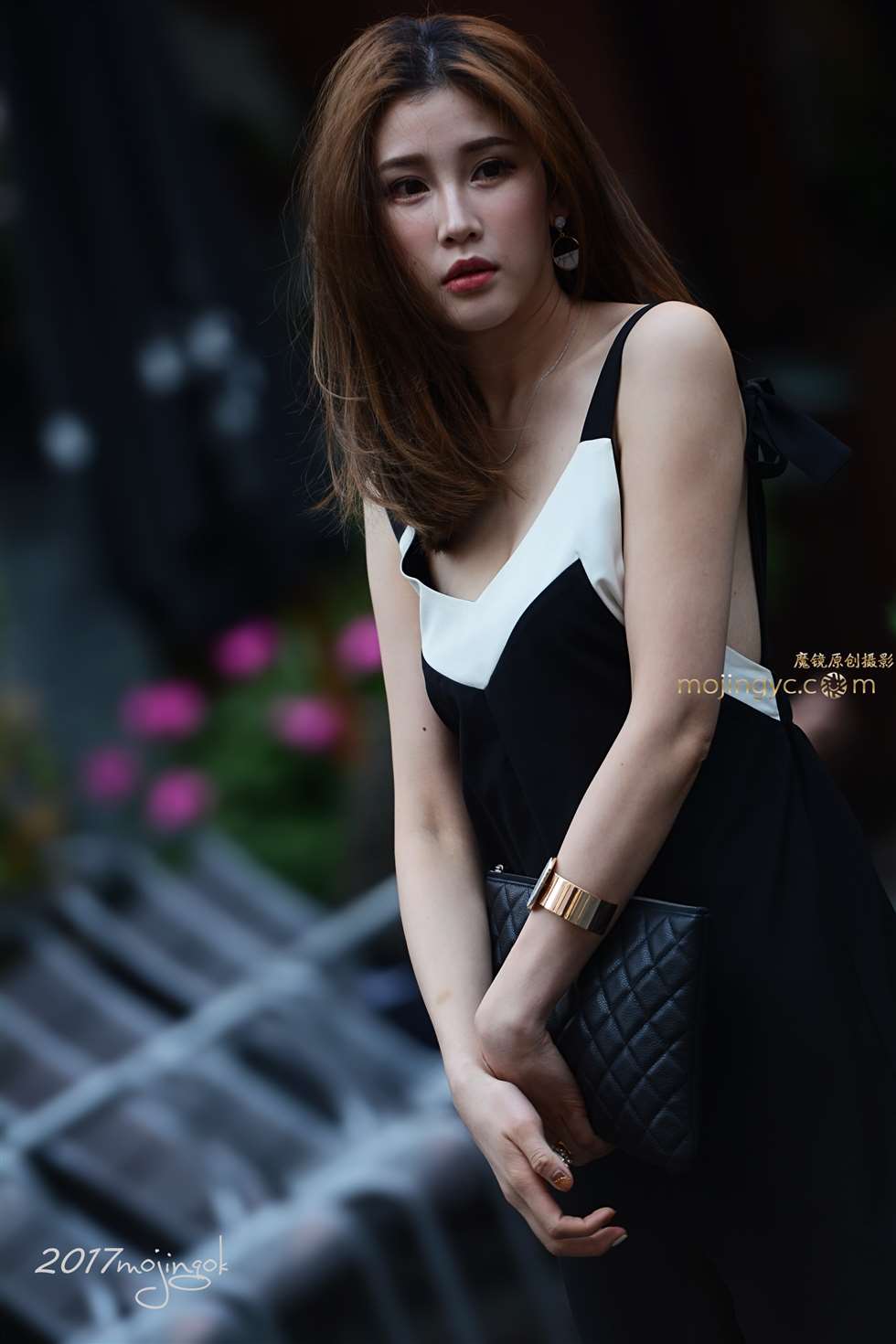 图片[1]-咔喳赛31 两个靓妹玩对拍，造型专业（18p）-街拍流行馆