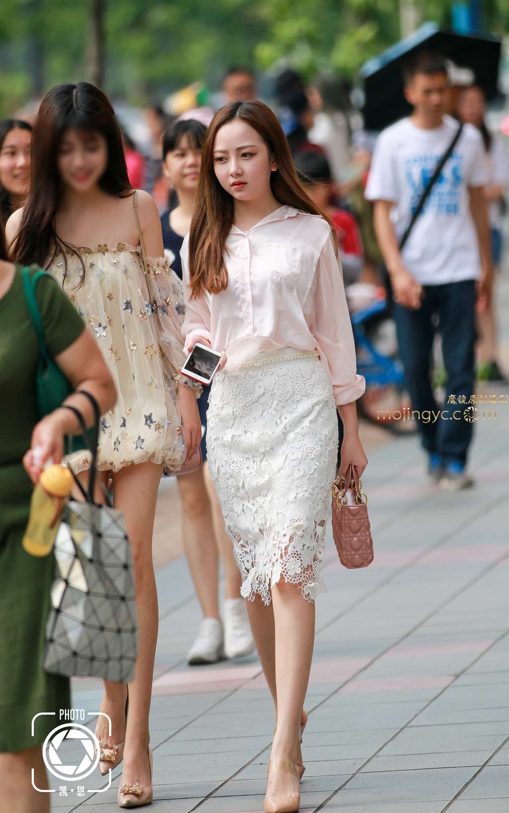 图片[4]-水灵灵的气质女生-街拍流行馆