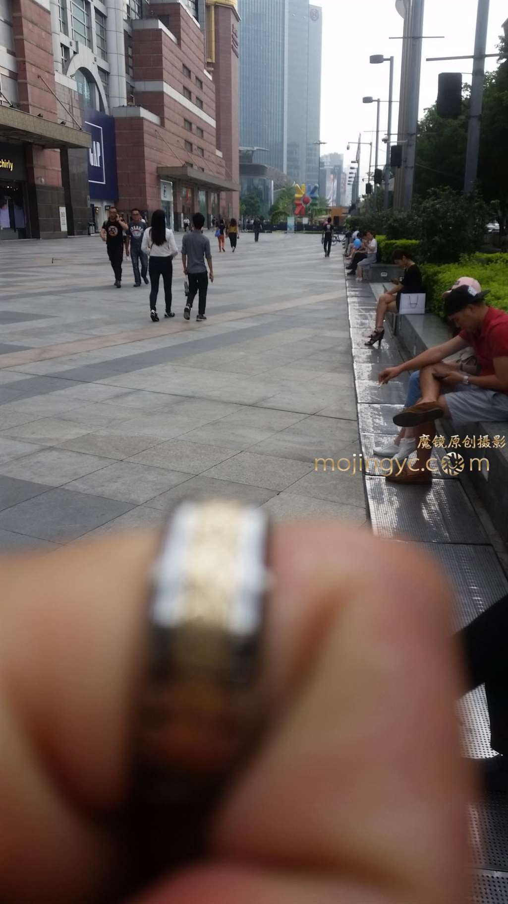 图片[4]-你绑鞋带的姿势真优美[附搭讪视频]-街拍流行馆