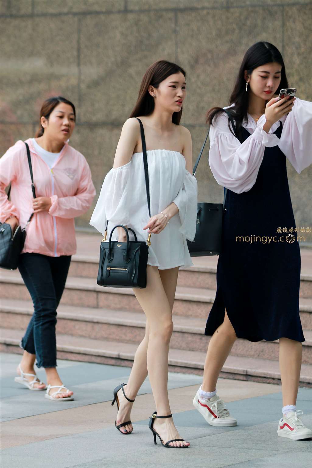 图片[4]-白嫩苗条-街拍流行馆