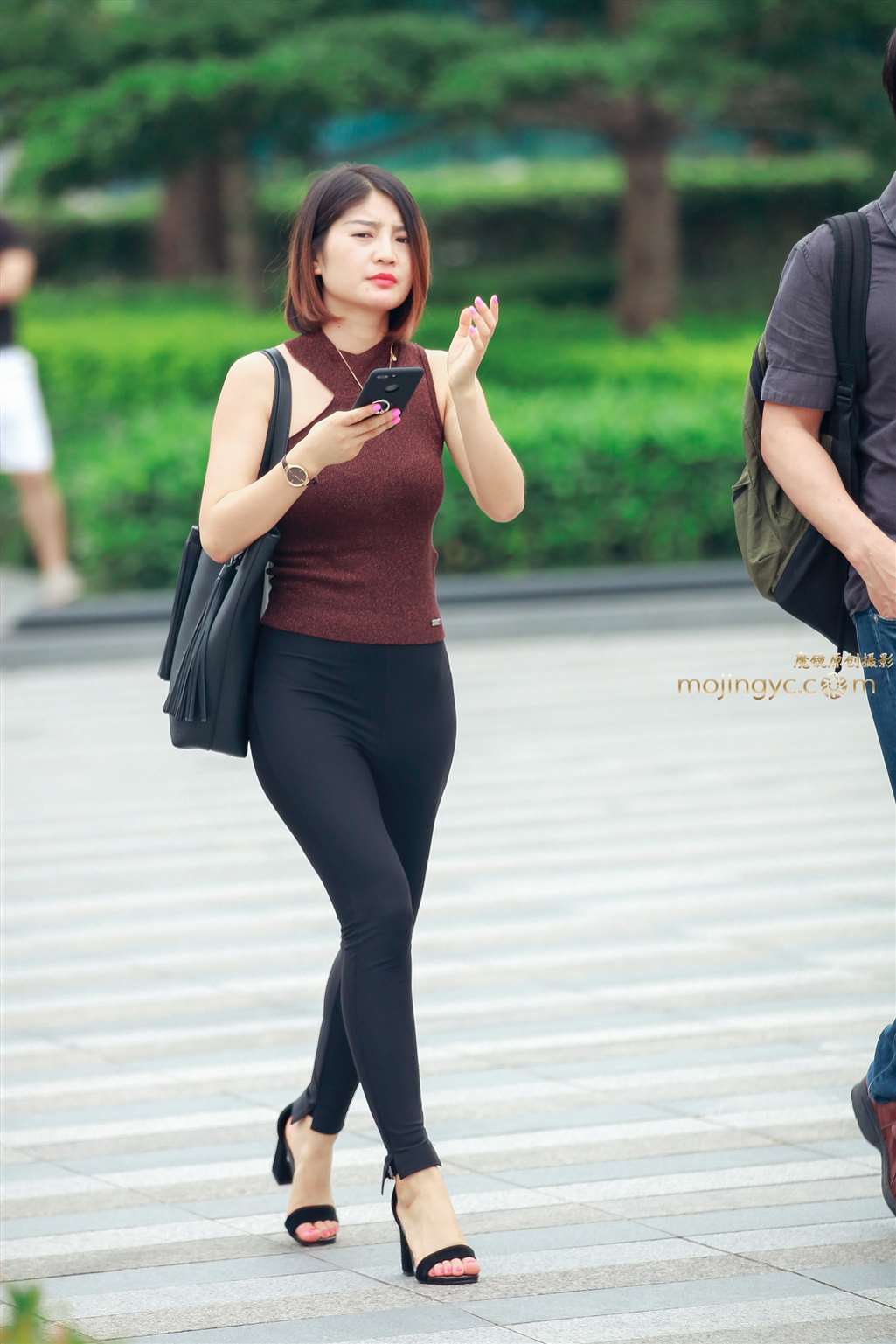 图片[5]-丝滑紧身裤-街拍流行馆