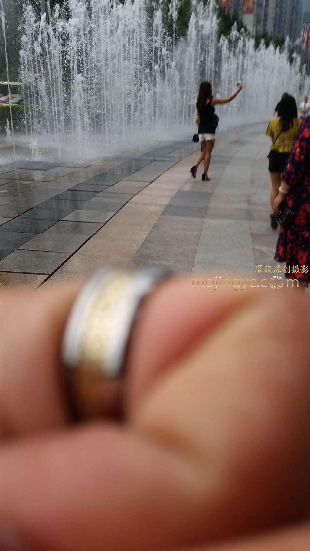 图片[2]-五官精致的泰国妹妹-街拍流行馆