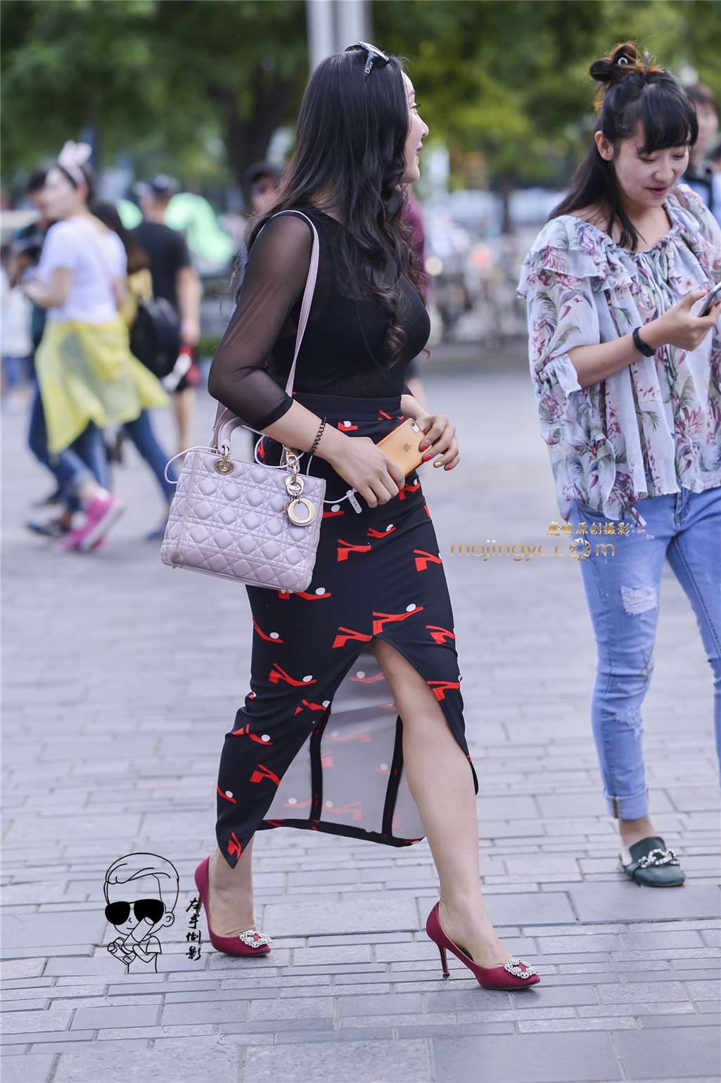 图片[3]-紧抱臀大长腿彰显美臀{2017-5-19-15P}-街拍流行馆