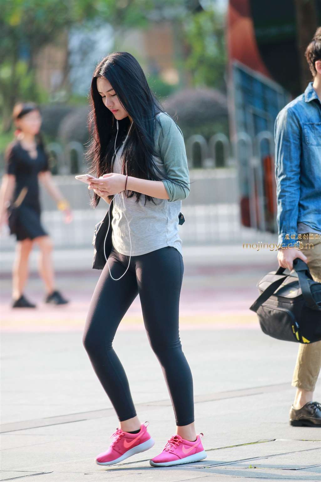 图片[1]-去健身的妹妹-街拍流行馆