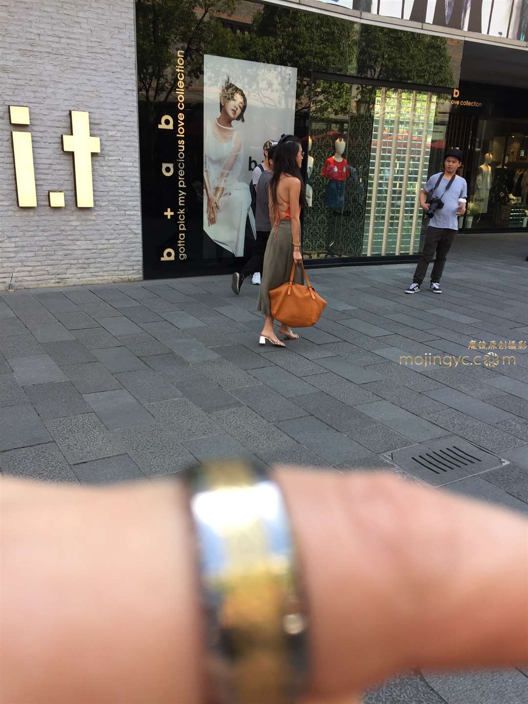 图片[2]-【验证街拍大赛NO.2】神摄手参赛23 性感吊带（14P）-街拍流行馆