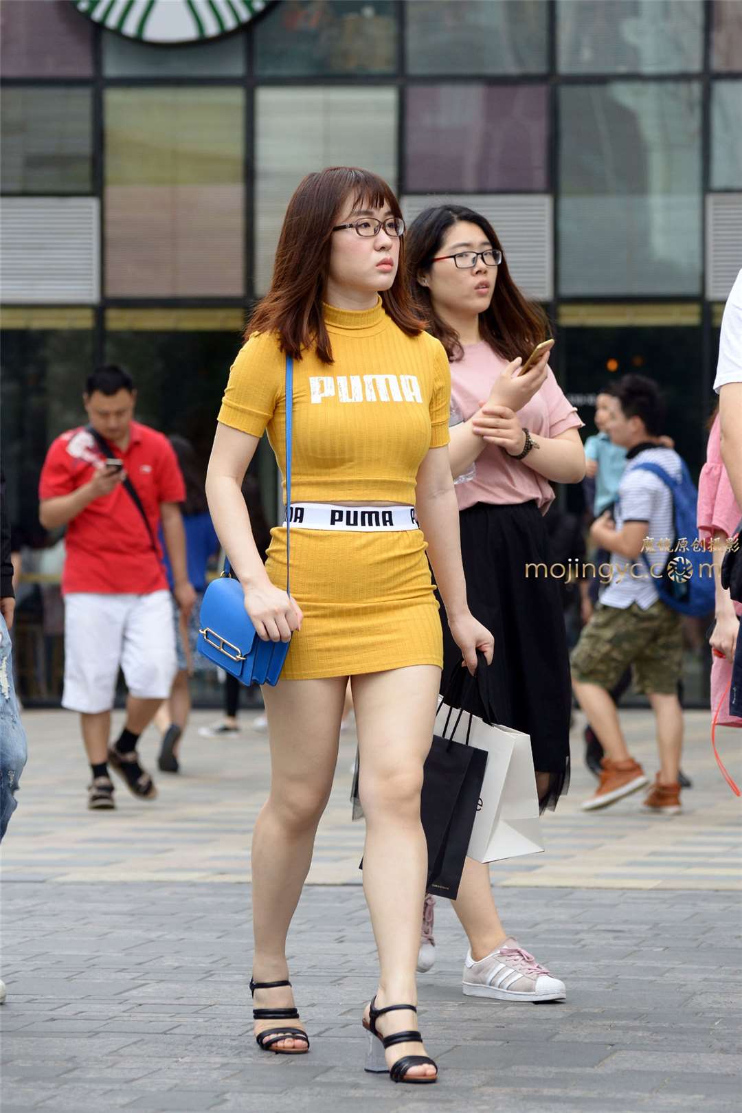 图片[3]-黄色紧身裙-街拍流行馆