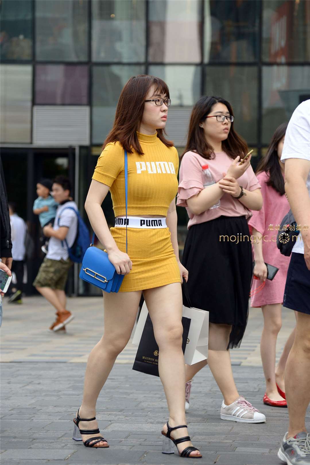 图片[5]-黄色紧身裙-街拍流行馆