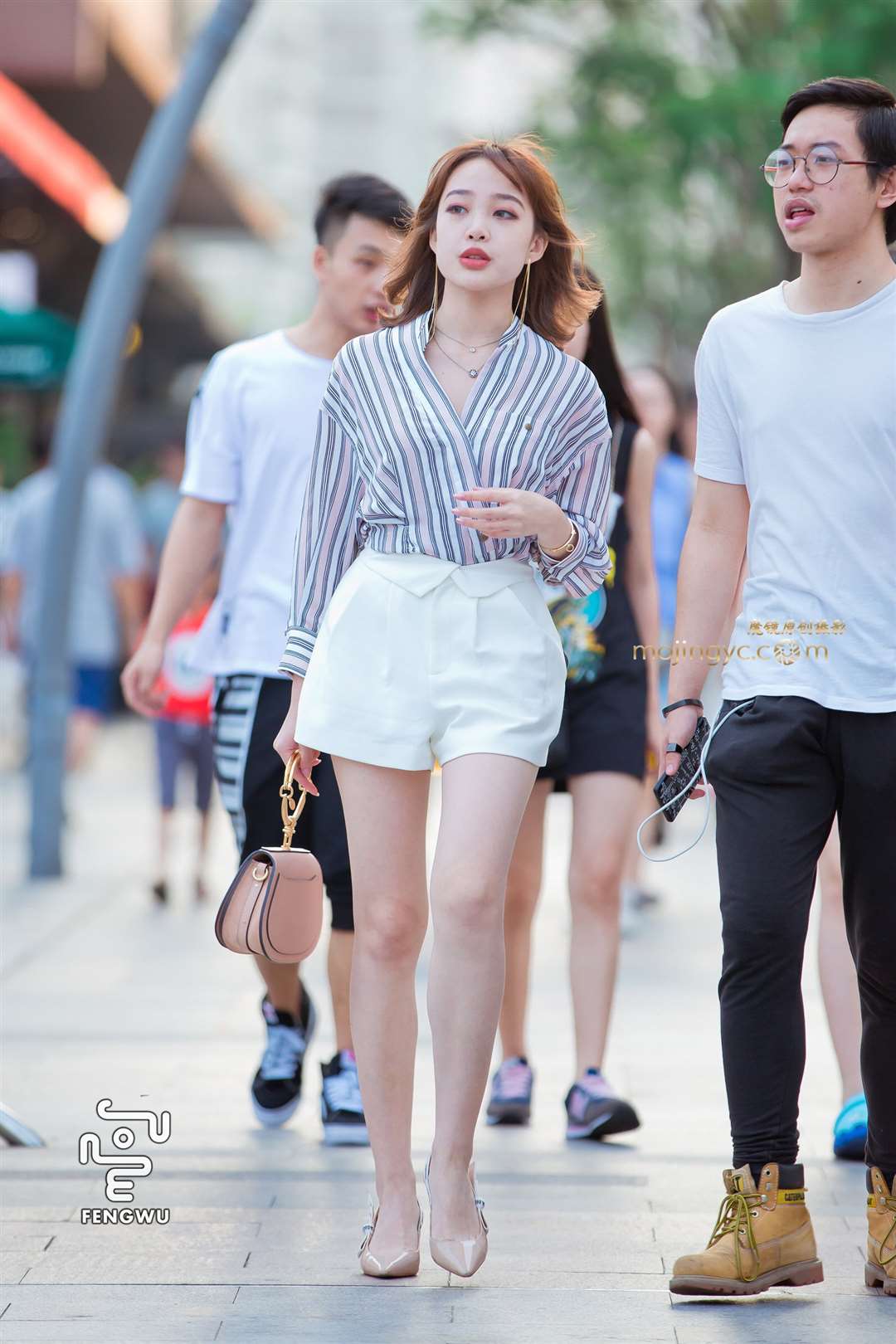 图片[1]-短裤，美腿，高跟（12）-街拍流行馆