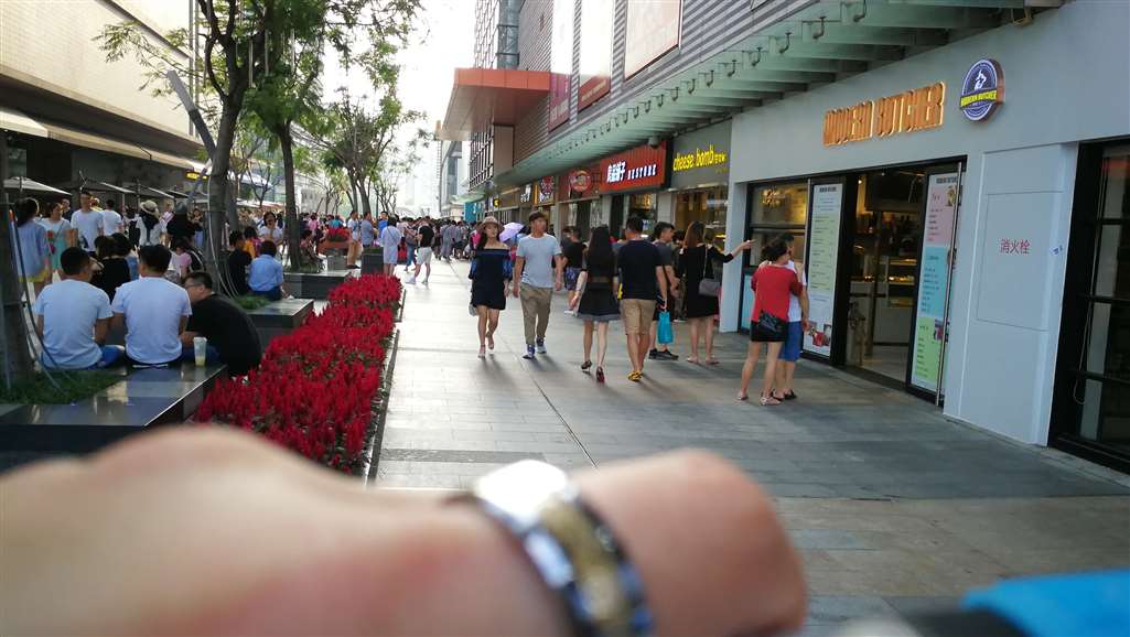 图片[2]-透明连衣短裙，裸腿，高跟（11）-街拍流行馆