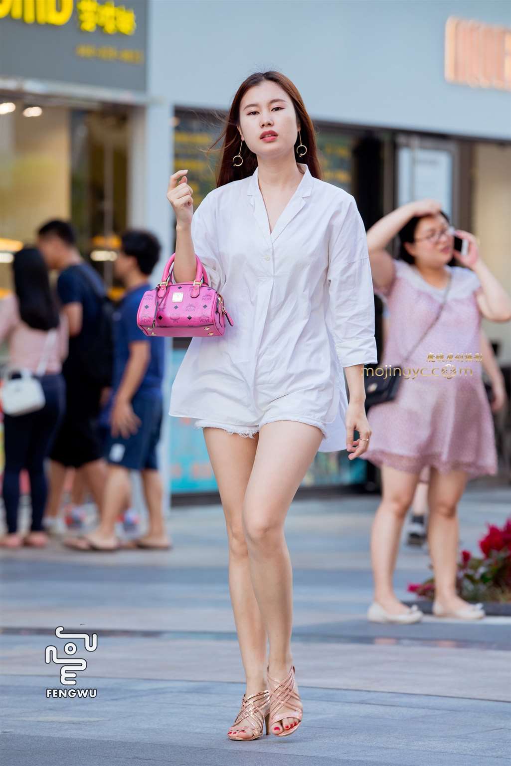 图片[1]-热裤，美腿，凉高（14）-街拍流行馆