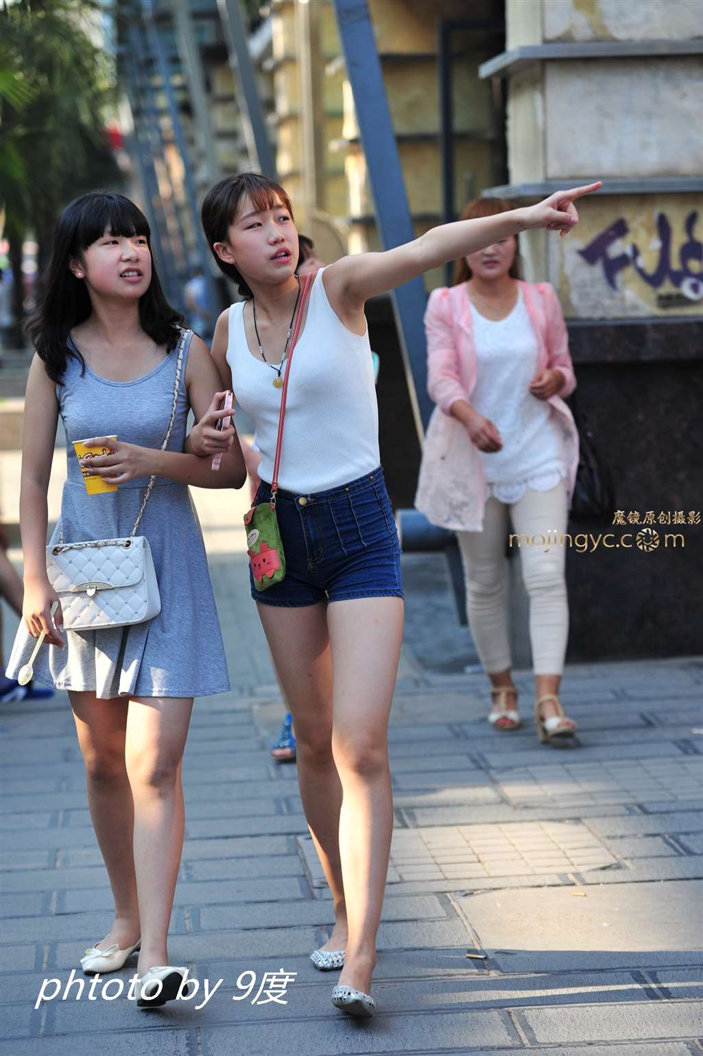 图片[1]-翘臀长腿美少女，12P-街拍流行馆