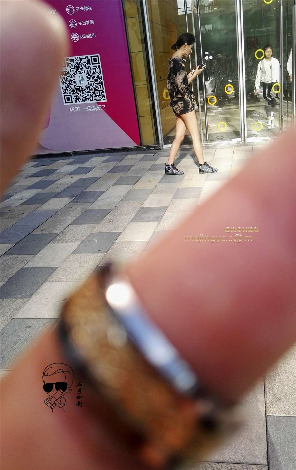 图片[3]-热裤大长腿迷你-街拍流行馆