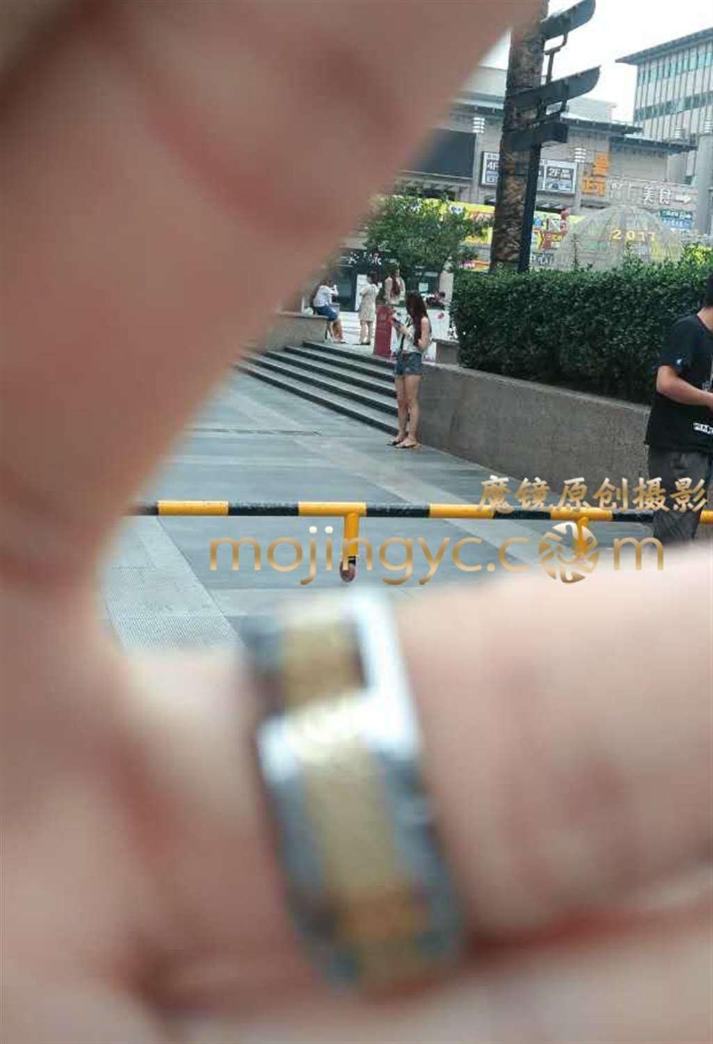 图片[2]-美女跨栏-街拍流行馆