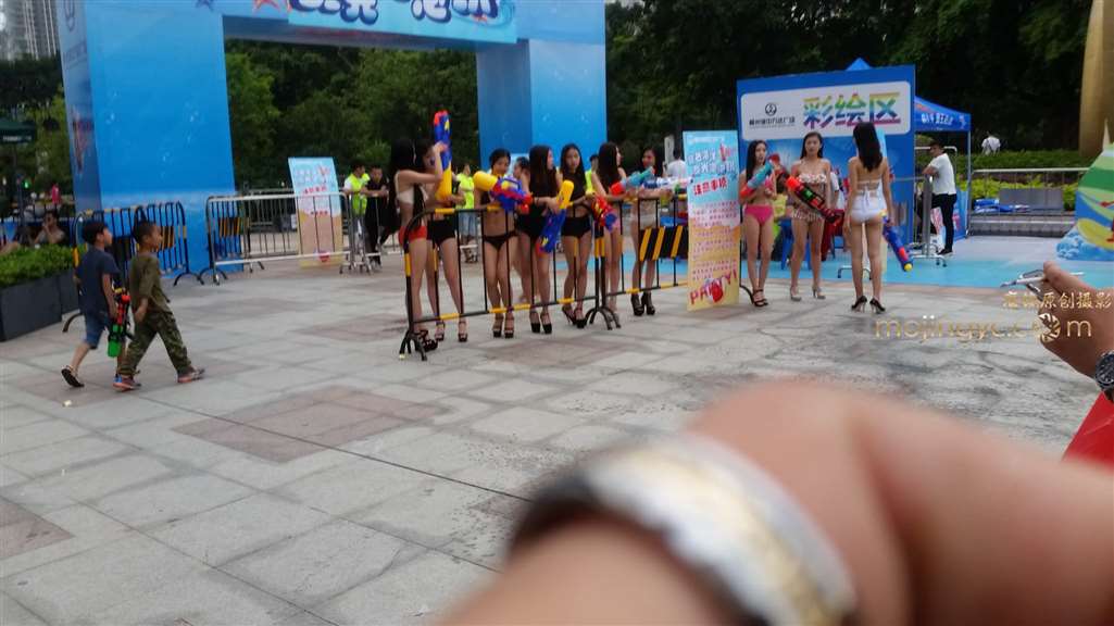 图片[3]-认识这么久 原来小师妹的臀部这么美 这么翘-街拍流行馆