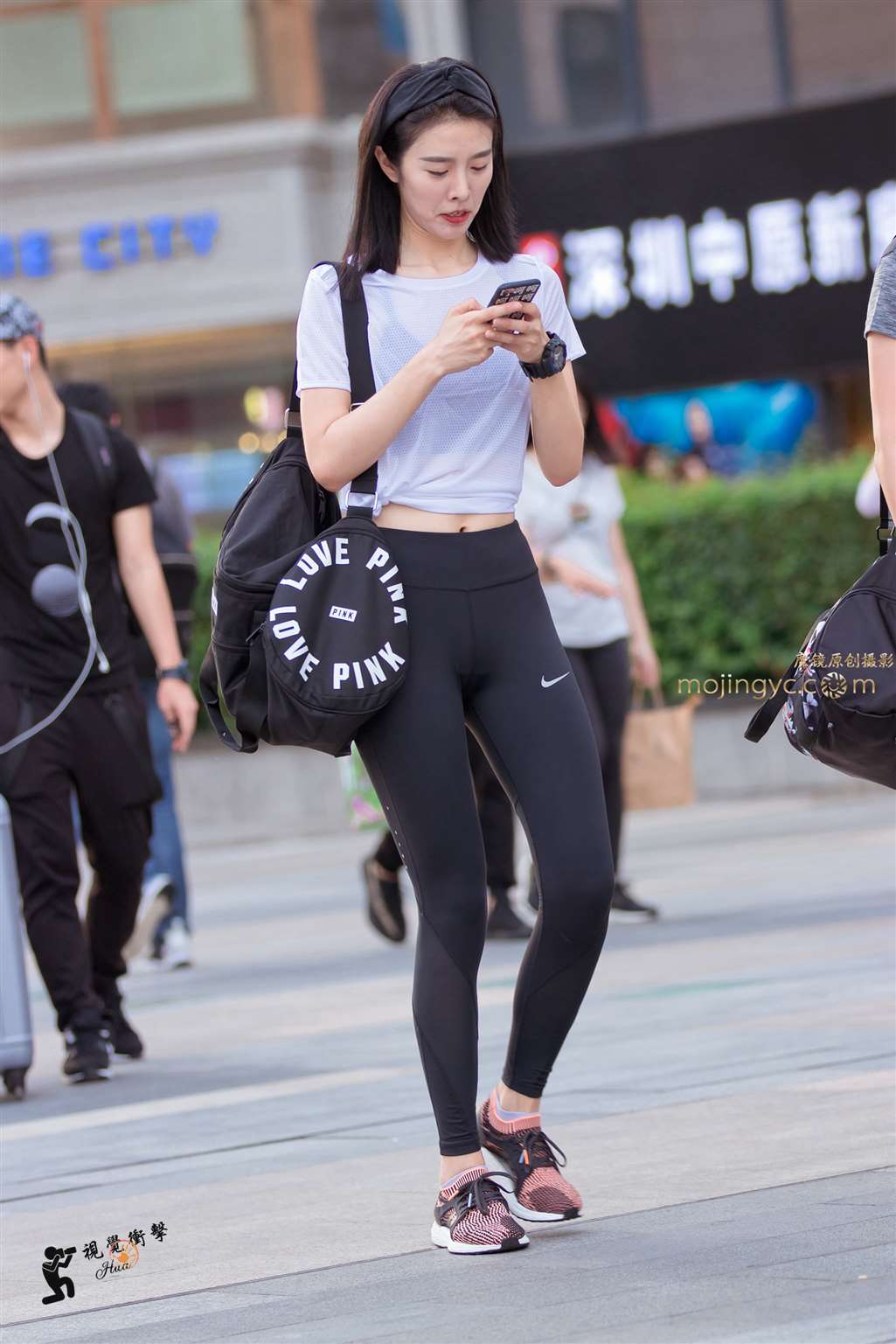 图片[4]-瑜伽裤 小T内 圆润臀-街拍流行馆