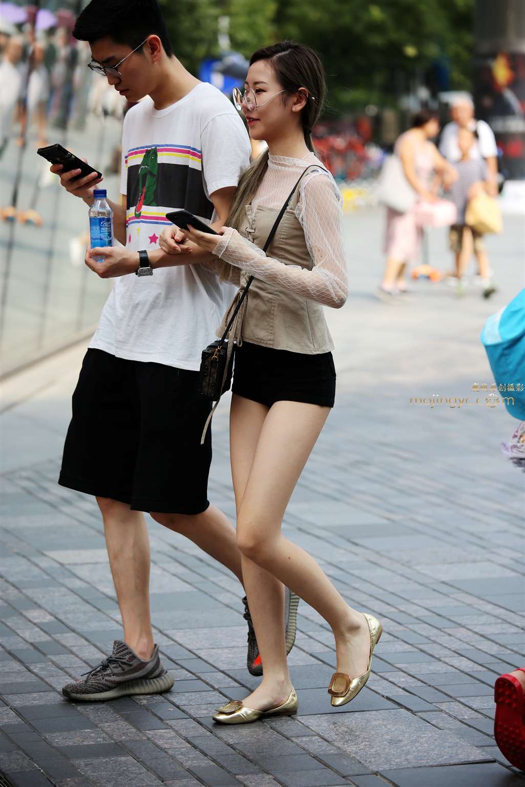 图片[3]-赛帖,8，极品齐B热裤-街拍流行馆
