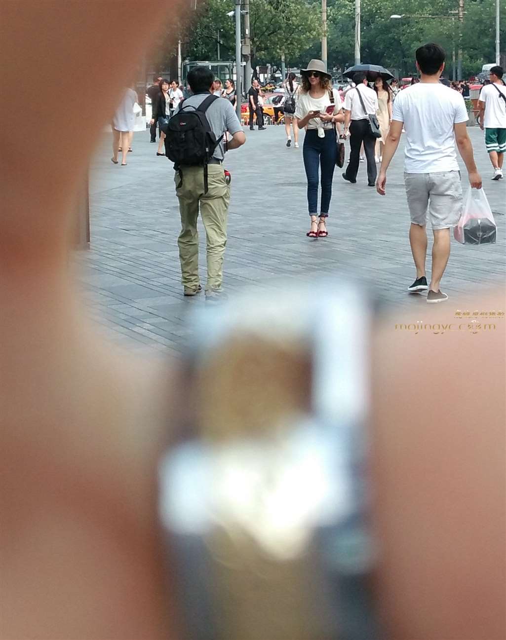 图片[2]-赛帖13，时尚西女-街拍流行馆