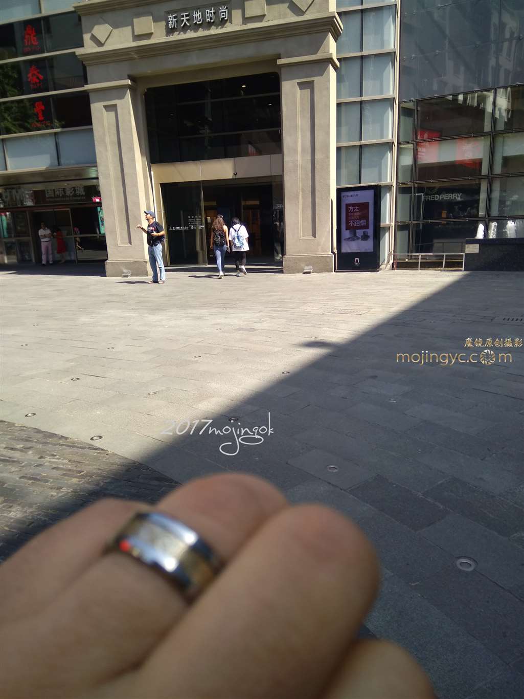 图片[2]-咔喳赛帖 —–兰色紧身瑜伽-街拍流行馆