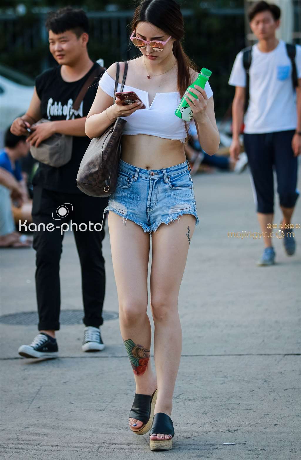 图片[1]-极品超短美女-街拍流行馆