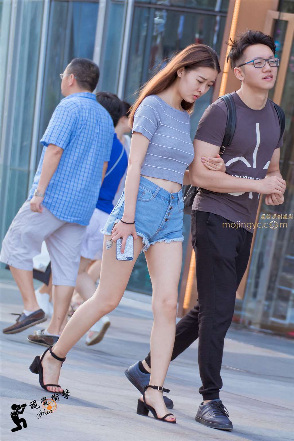 图片[1]-小清新 凉高跟 露腰 热裤 美腿-街拍流行馆