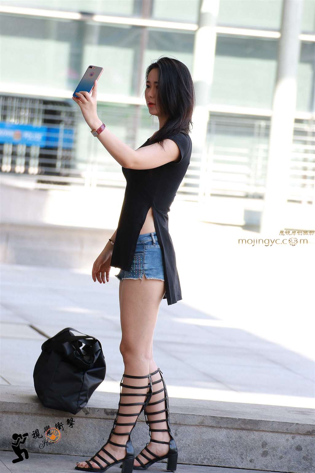 图片[1]-俩 高挑 靓丽 美女-街拍流行馆