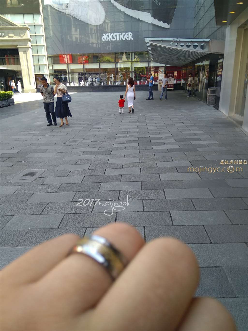 图片[2]-咔喳赛帖 —–有点像透视裙-街拍流行馆