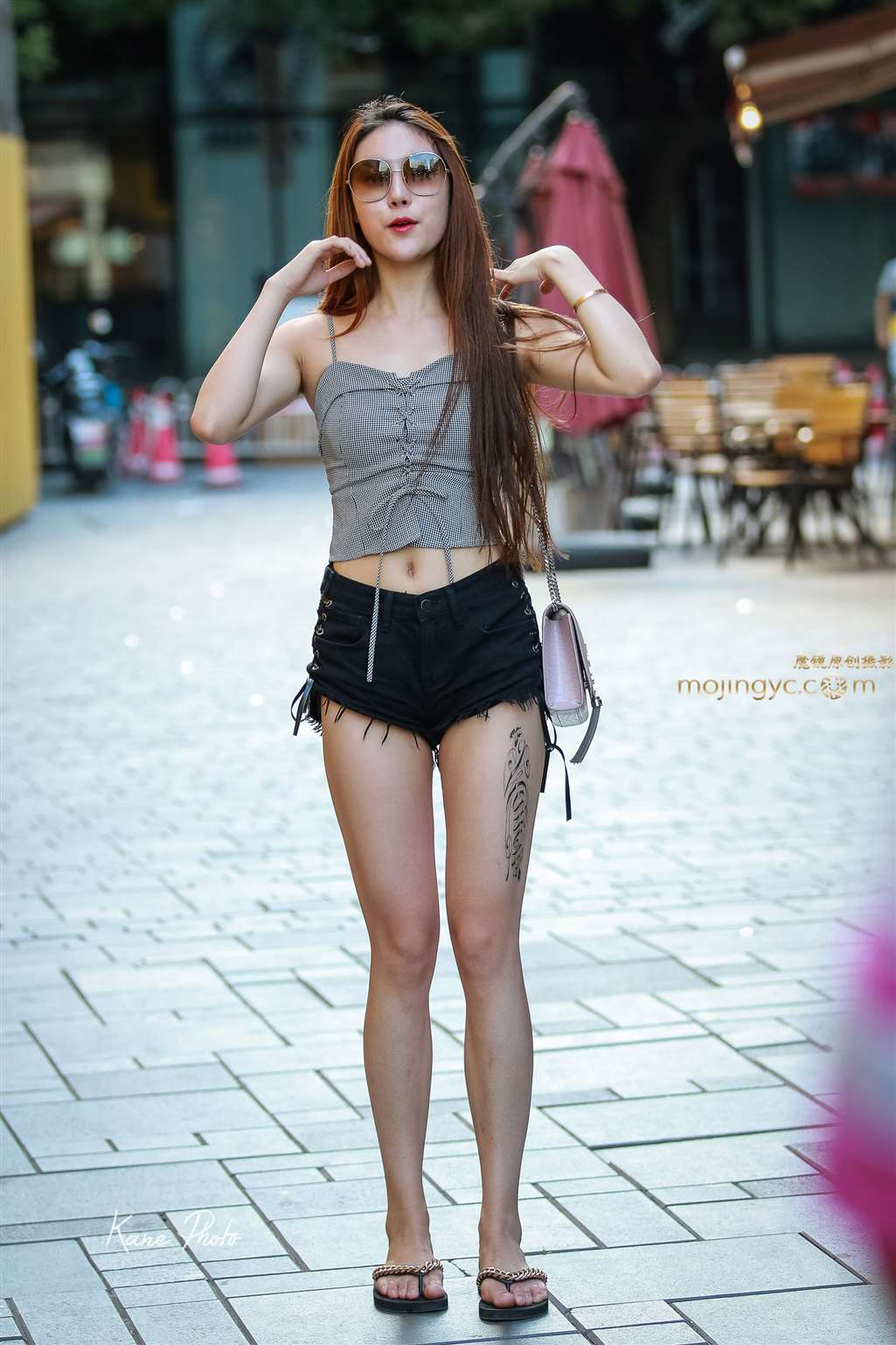 图片[1]-清新脱俗的校园美女-街拍流行馆