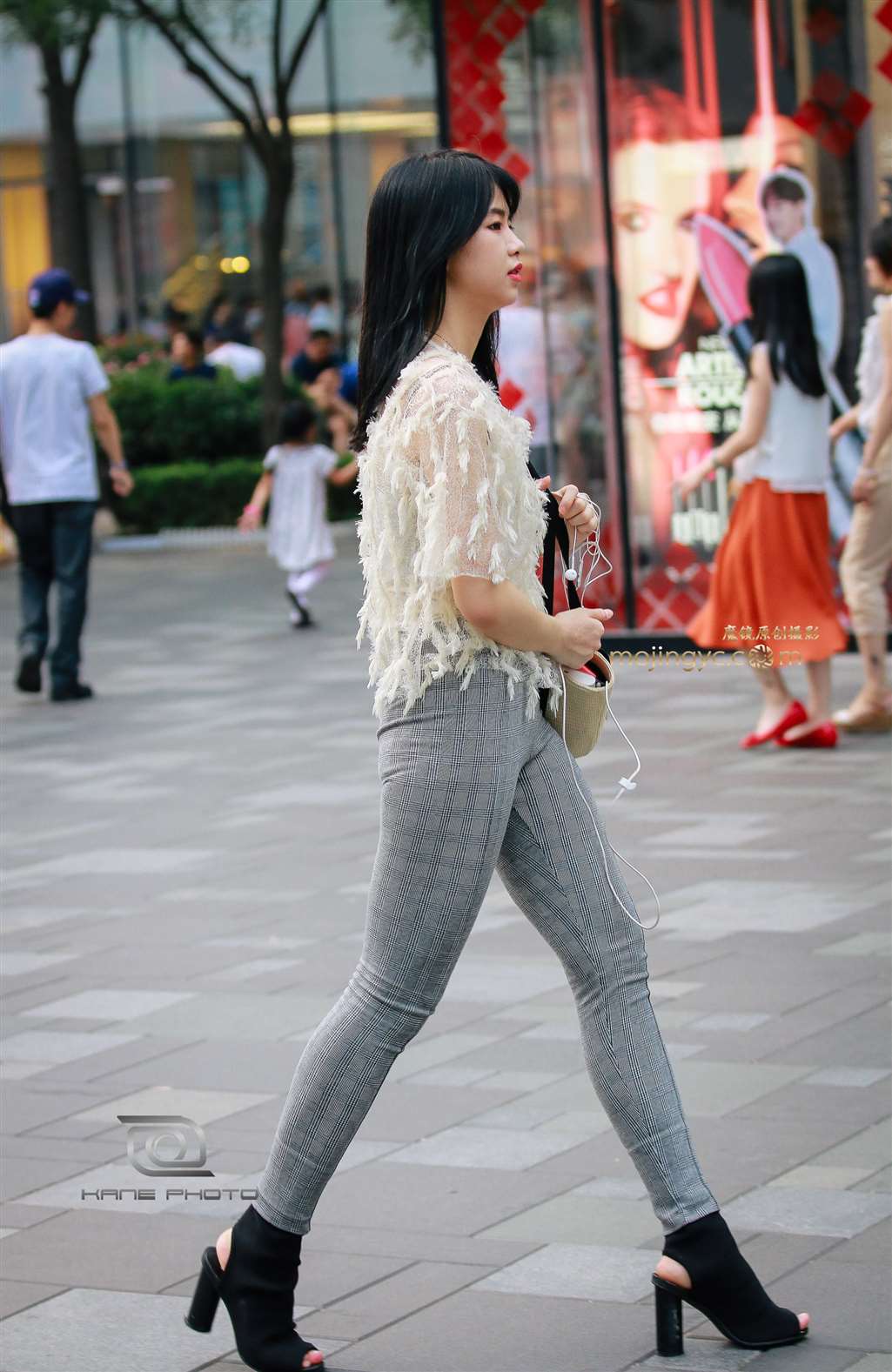 图片[1]-窈窕小淑女-街拍流行馆