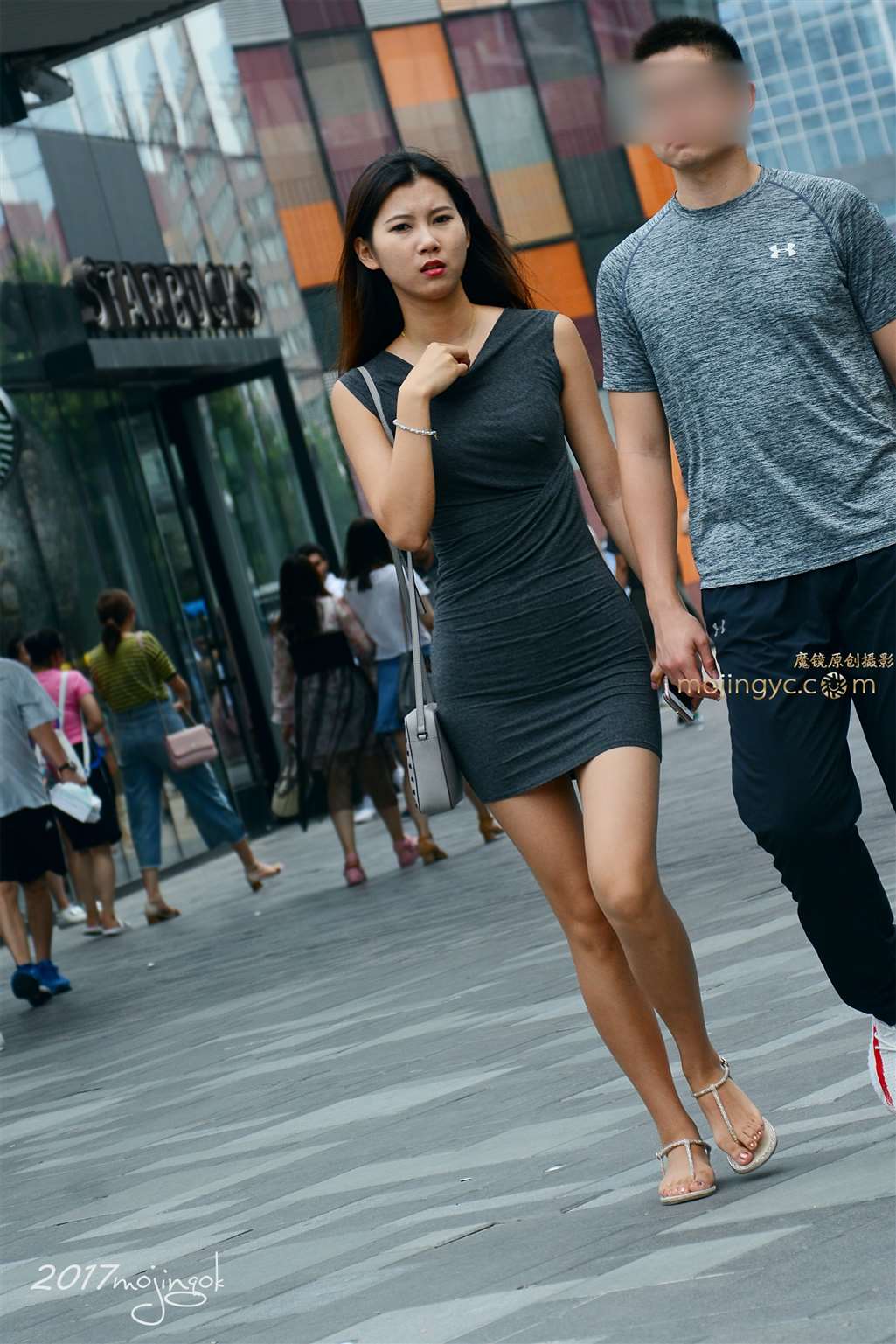 图片[5]-咔喳赛帖 —–紧身短裙 T裤打底-街拍流行馆