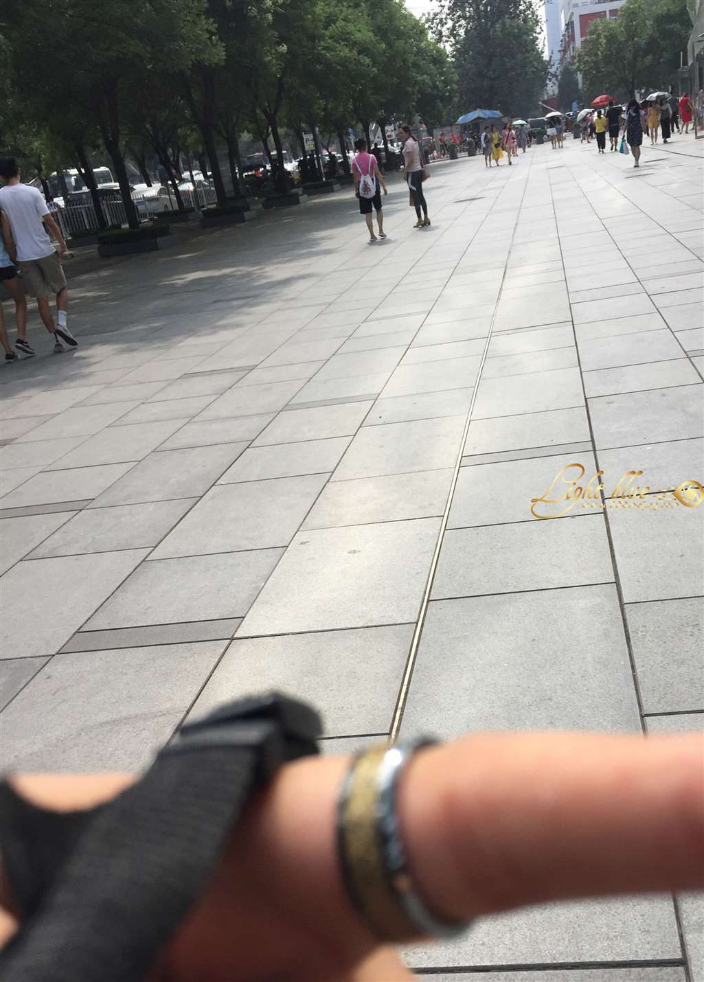 图片[2]-灰色健美裤-街拍流行馆