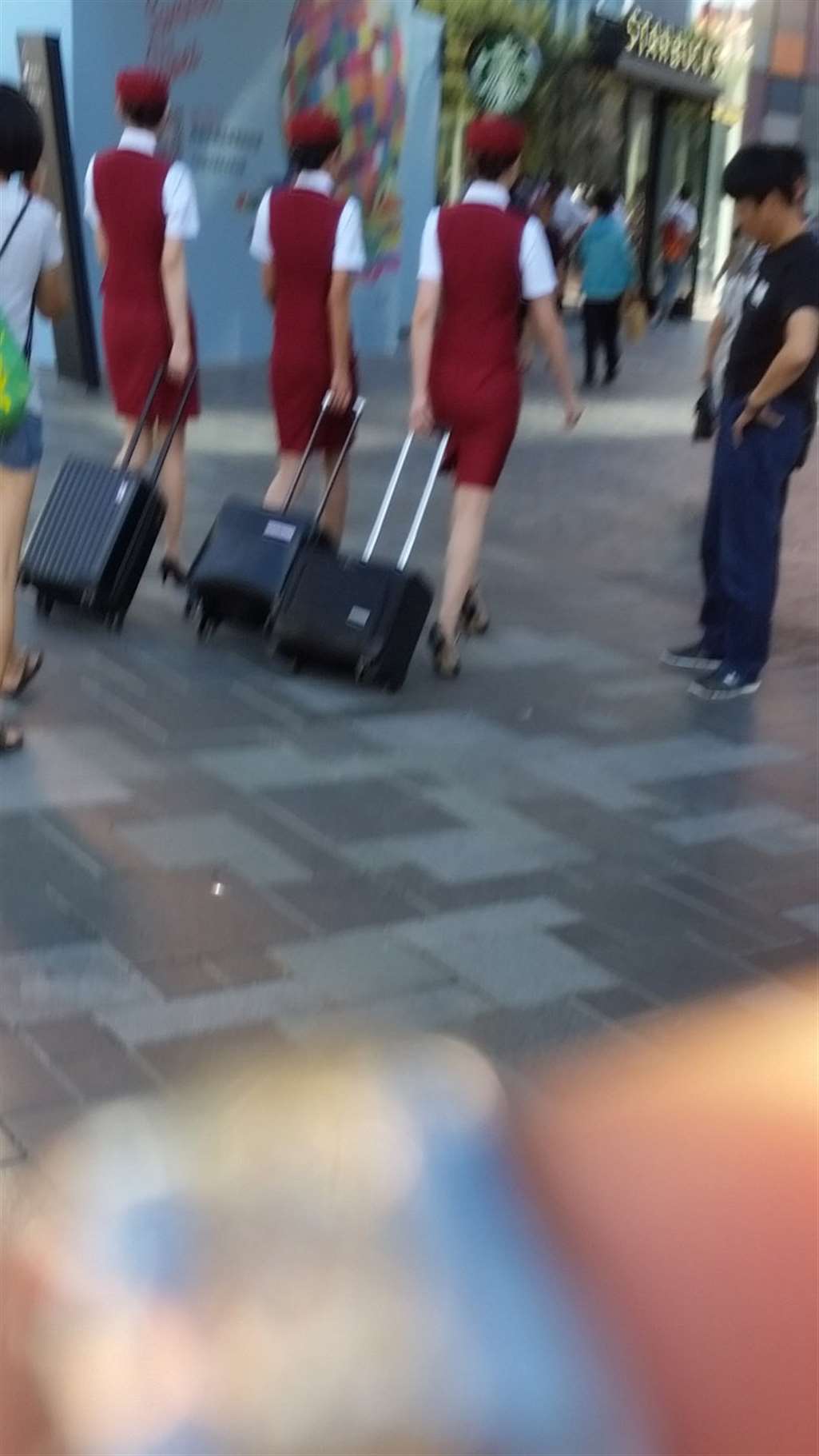 图片[3]-靓丽空姐-街拍流行馆