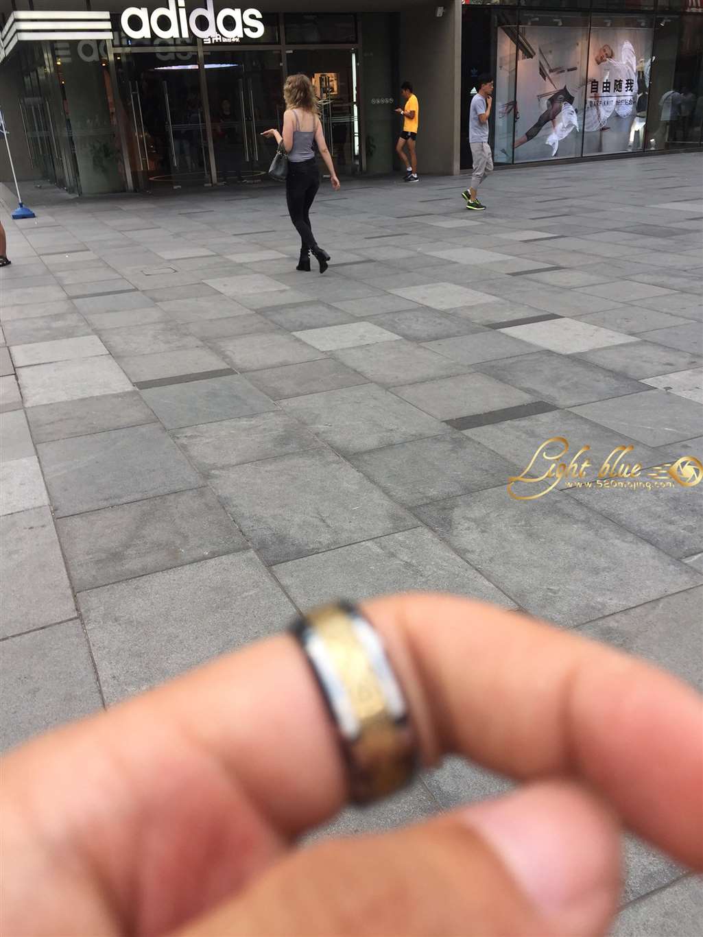 图片[3]-白乳针织小吊带-街拍流行馆