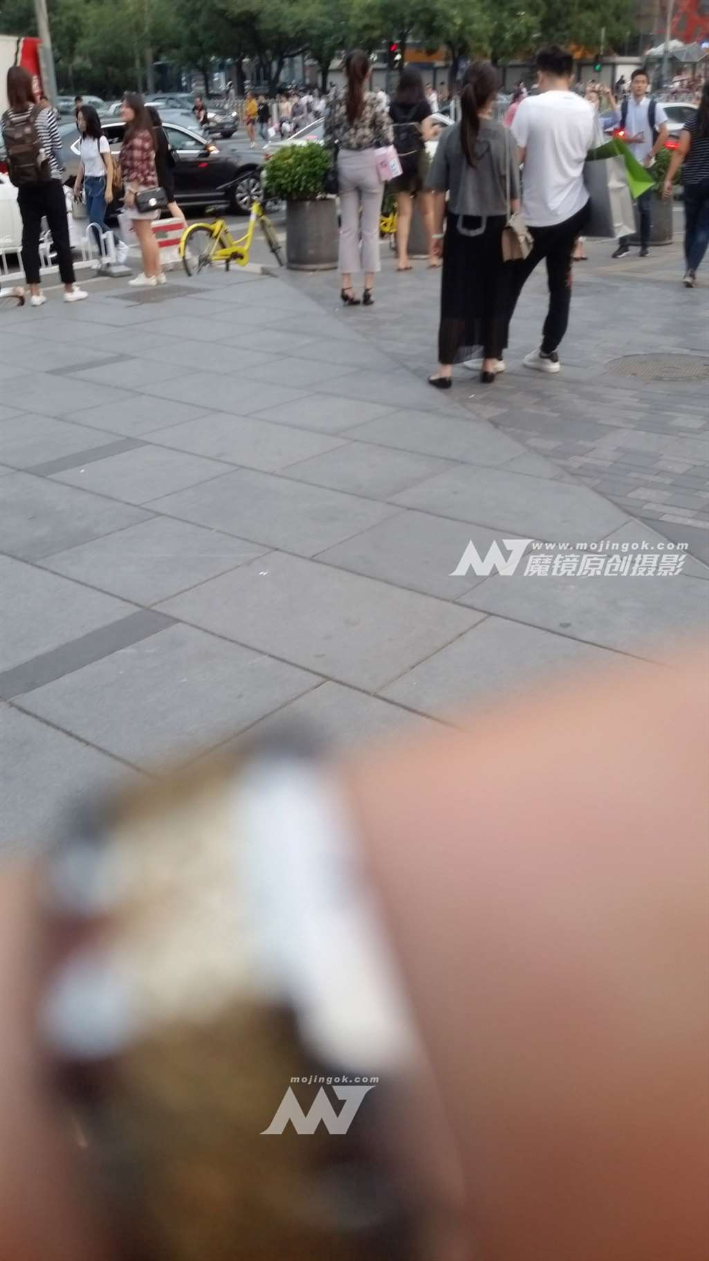 图片[2]-气质美女-街拍流行馆