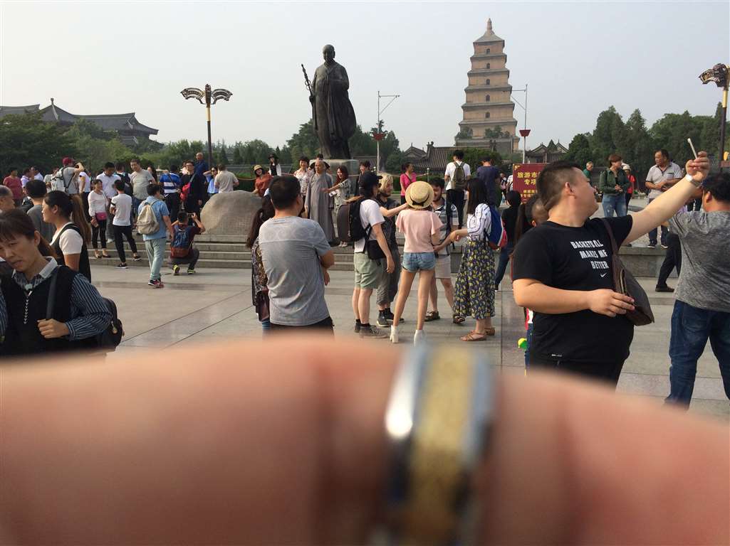图片[3]-第六届当头第一帖：魔鬼身材小短裤-街拍流行馆