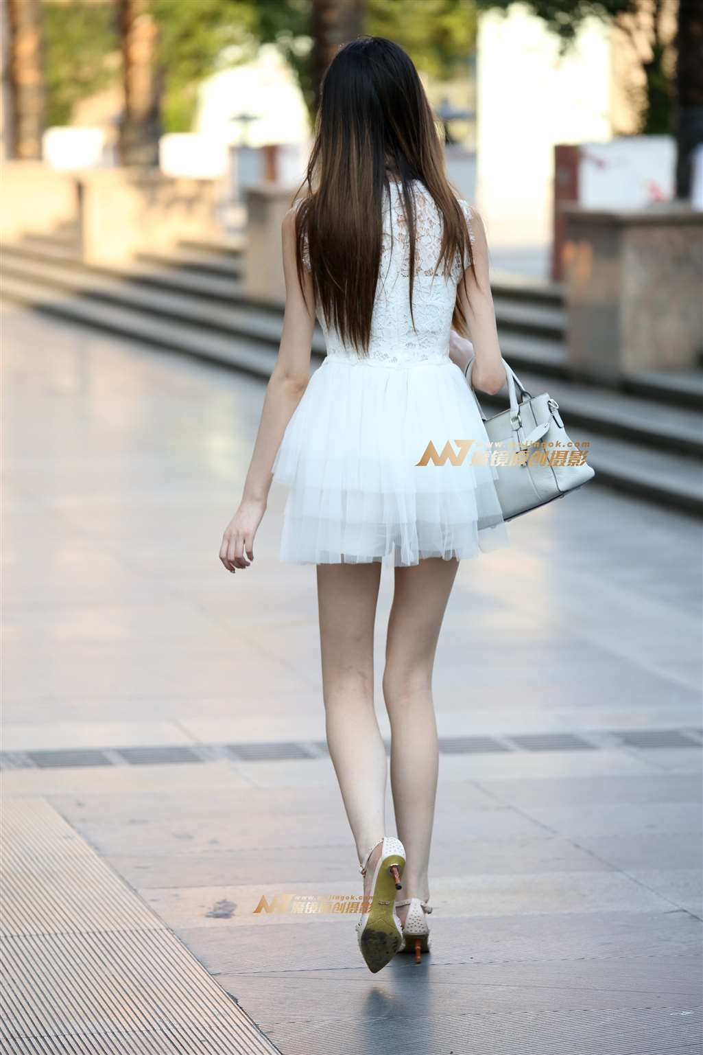 图片[5]-白纱裙高跟长腿美女-街拍流行馆