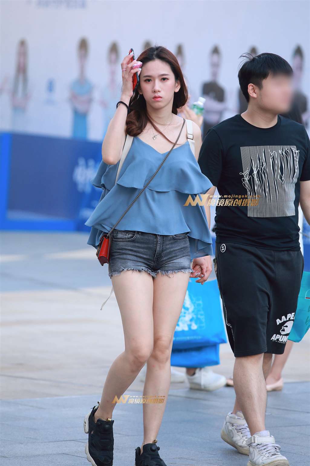 图片[1]-热裤，美腿，精致美女-街拍流行馆