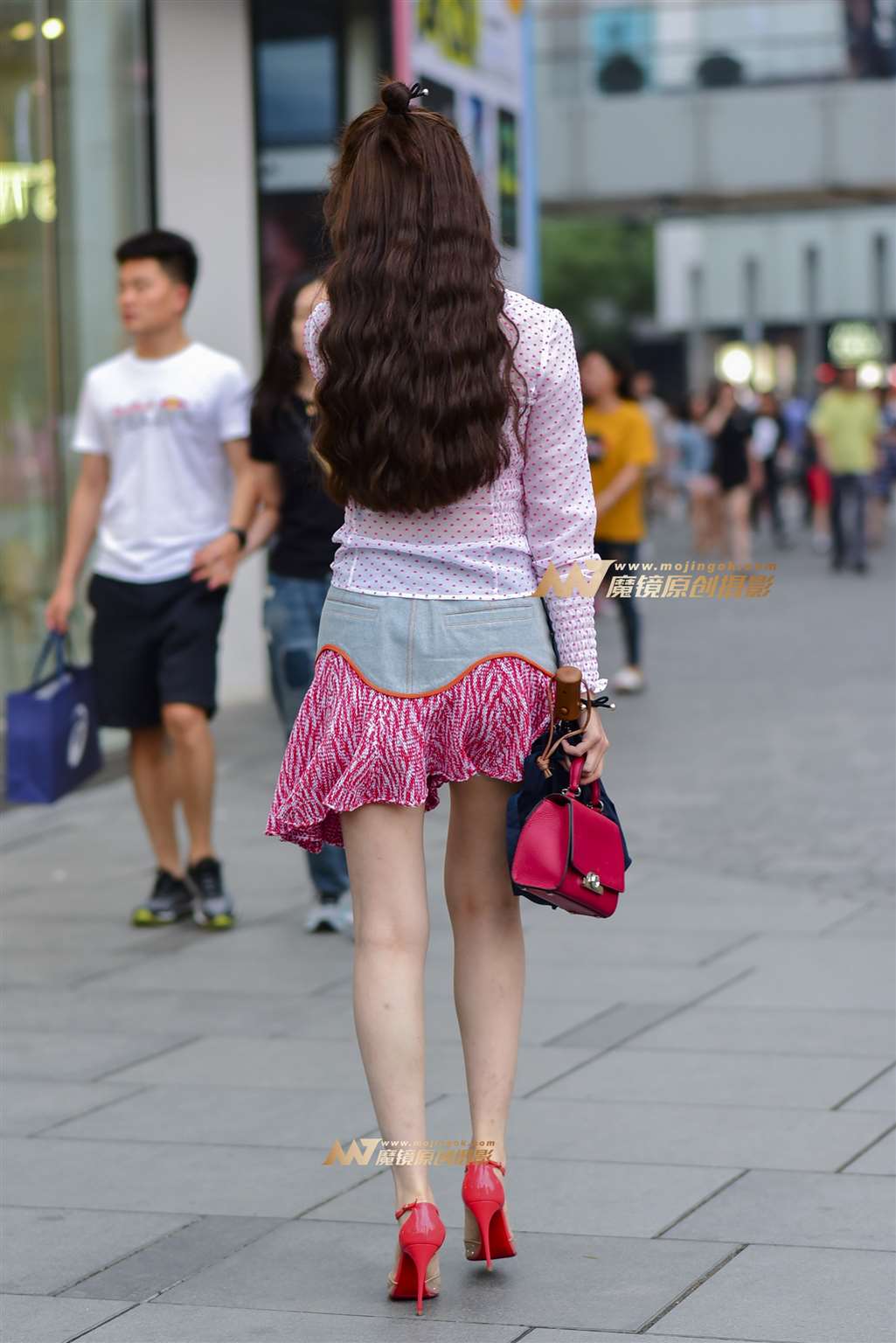 图片[5]-长腿 高跟 女郎-街拍流行馆
