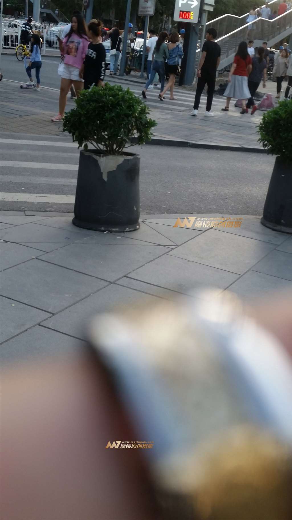 图片[3]-极品胸模 呼之欲出-街拍流行馆