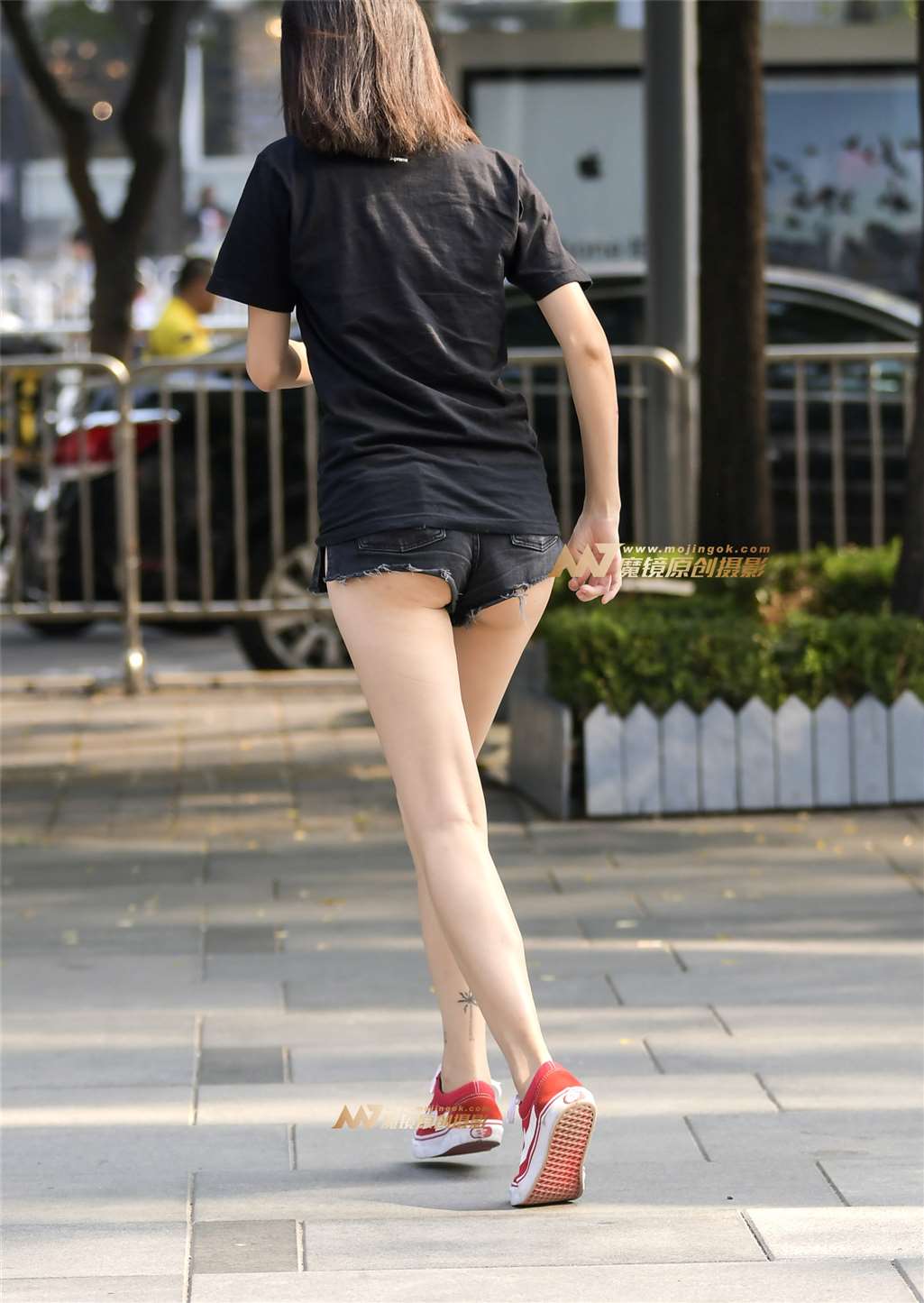 图片[4]-性感小月牙臀-街拍流行馆
