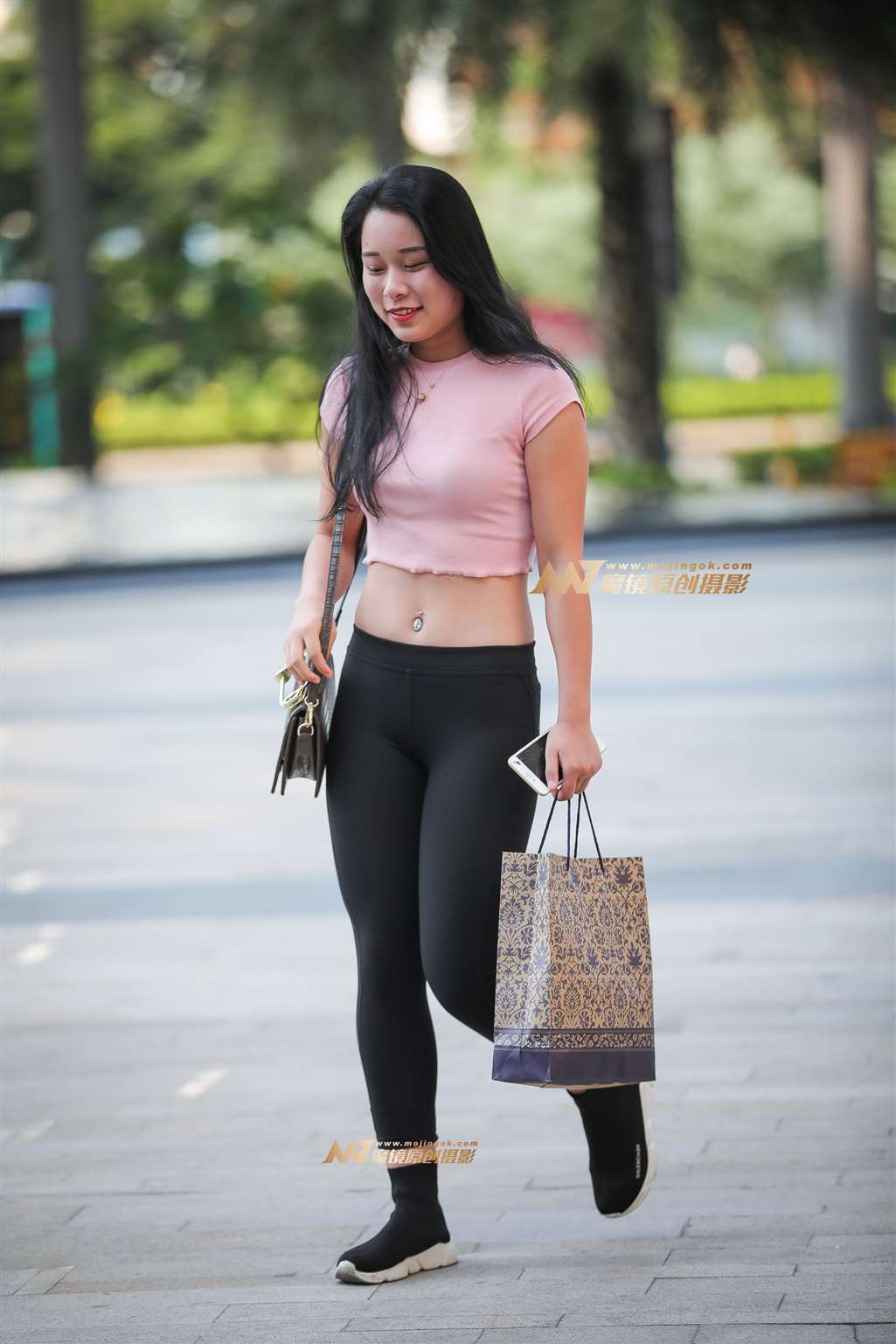图片[1]-性感健身美臀裤-街拍流行馆
