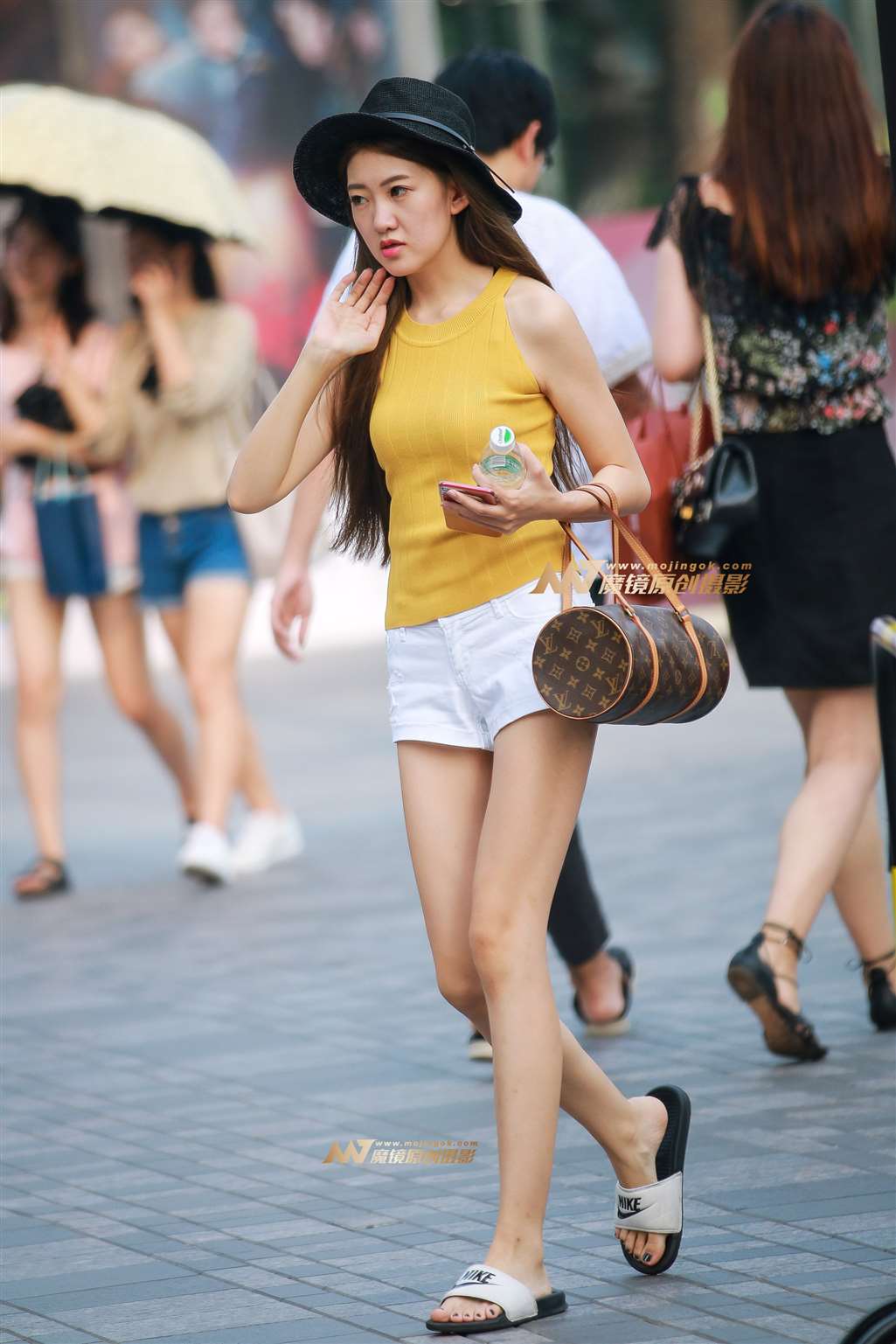 图片[2]-纤细长腿-街拍流行馆