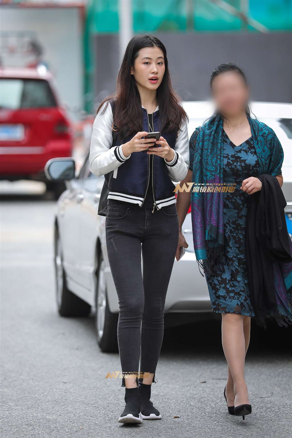 图片[5]-刚刚面试完的新丝路模特 青春靓丽清新脱俗-街拍流行馆