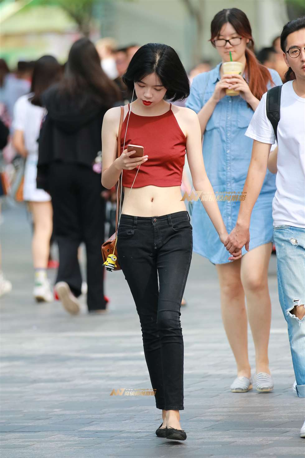 图片[4]-白皙小蛮腰-街拍流行馆