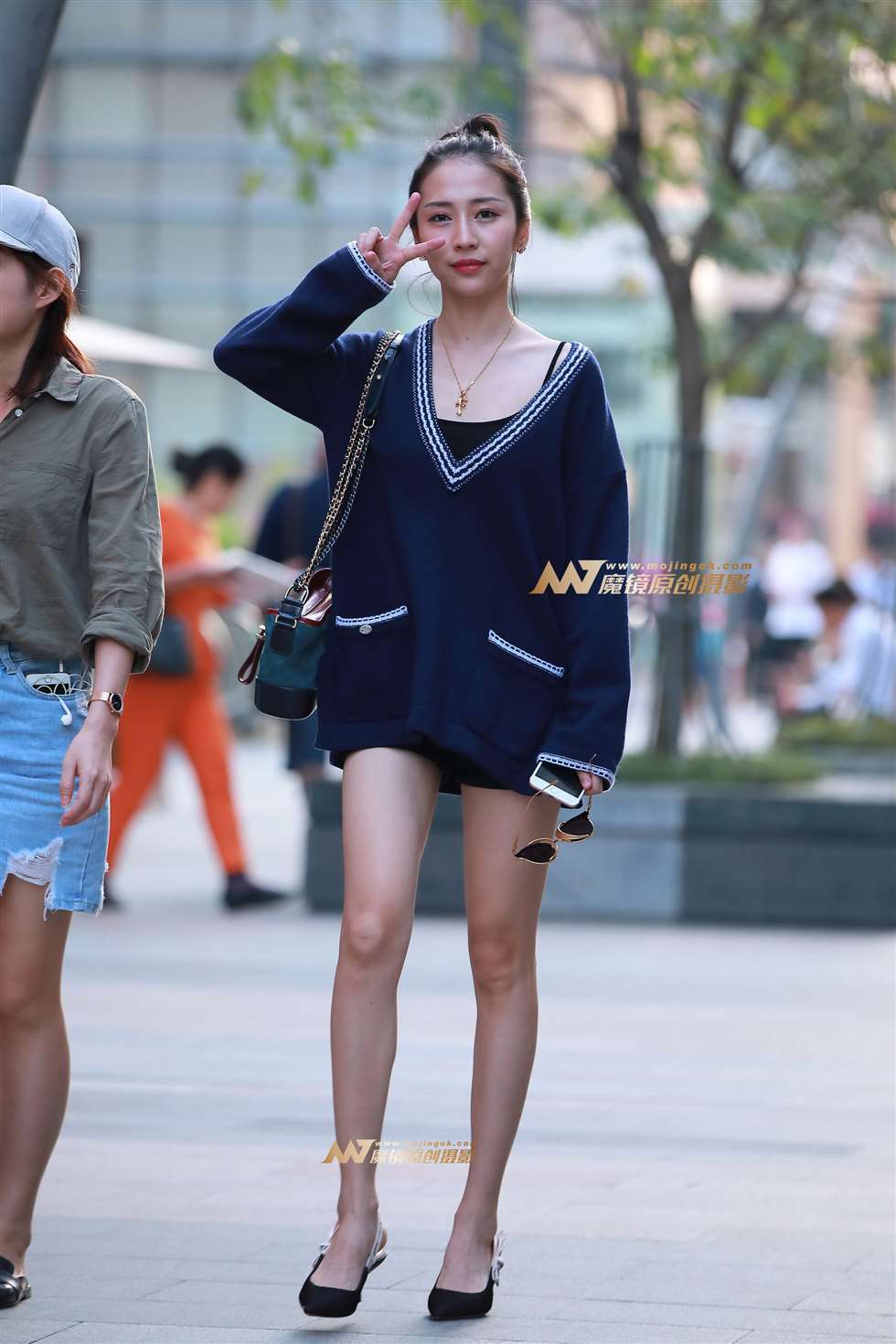 图片[1]-美腿小姐姐-街拍流行馆